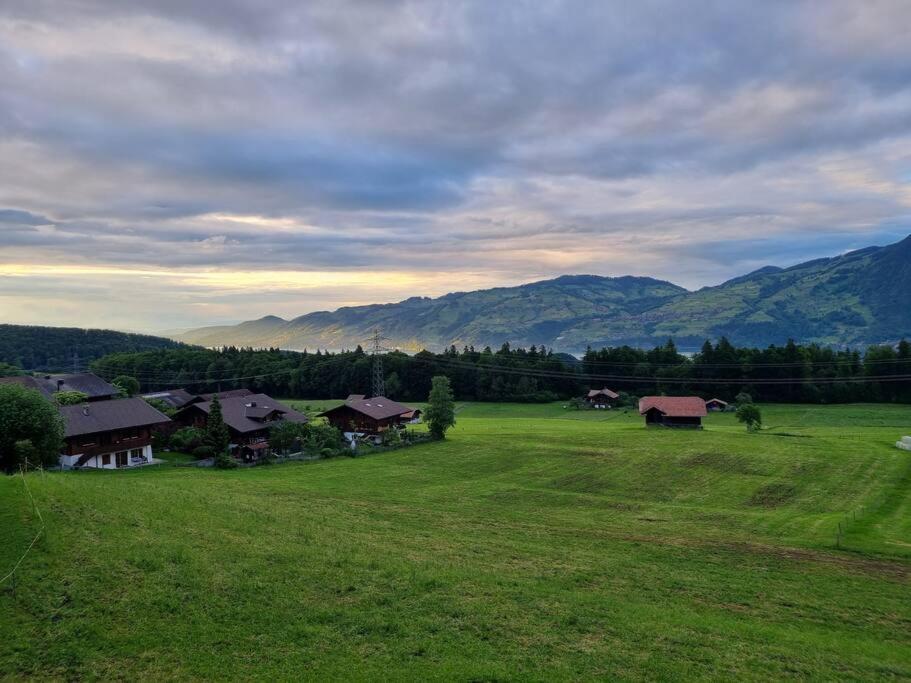 White Home In Aeschi Bei Spiez Exterior foto